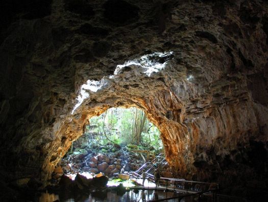 Caverna