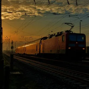 Sonhar com Trem em movimento - Sonhos.info